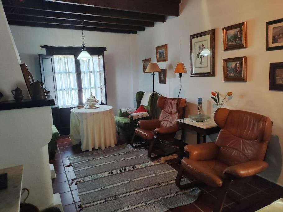 Casa En El Valle De Guainosaltos Адра Экстерьер фото